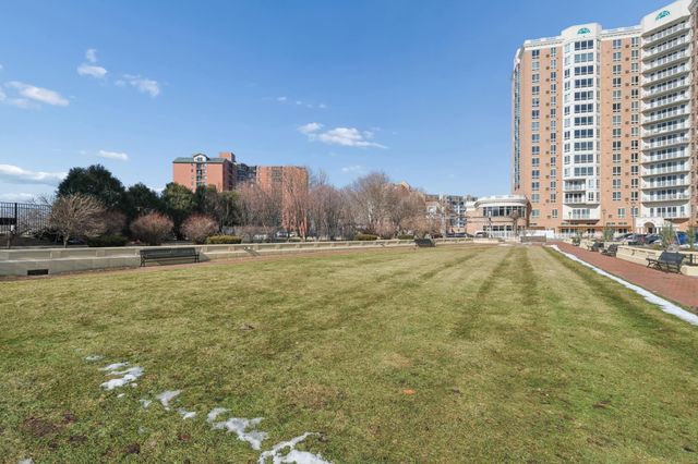 6640 Lyndale Avenue S 408, Richfield, MN 55423