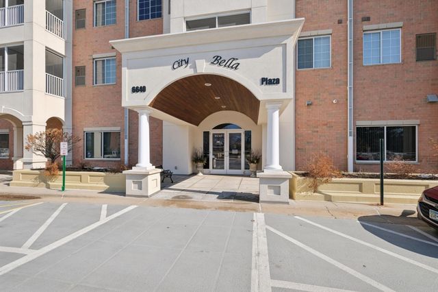 6640 Lyndale Avenue S 408, Richfield, MN 55423