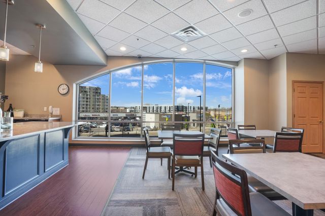 6640 Lyndale Avenue S 408, Richfield, MN 55423