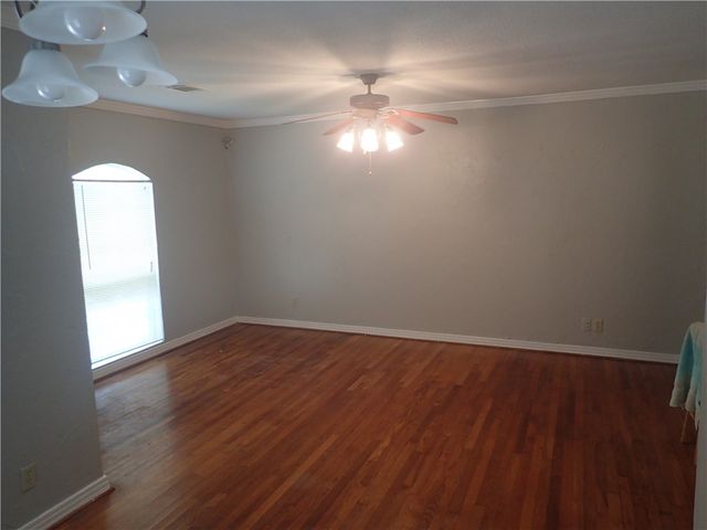 6340 Parkdale Drive, Dallas, TX 75227