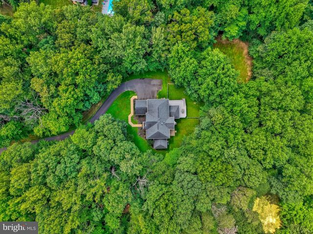 10588 CANTERBERRY RD, Fairfax Station, VA 22039