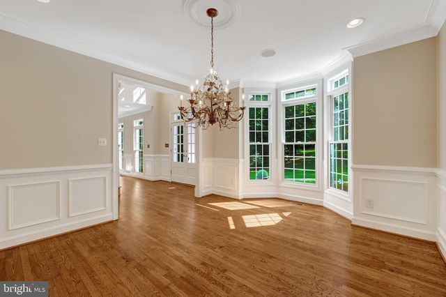 10588 CANTERBERRY RD, Fairfax Station, VA 22039
