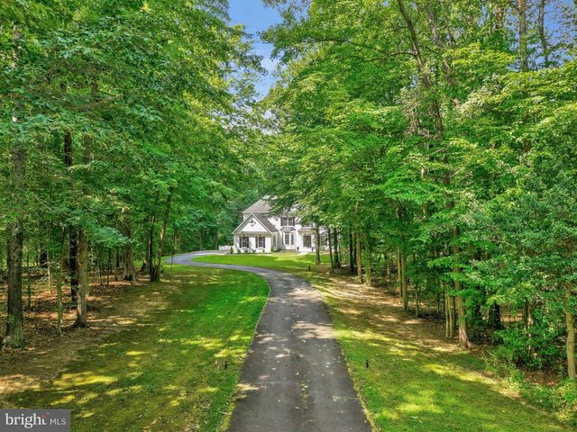 10588 CANTERBERRY RD, Fairfax Station, VA 22039