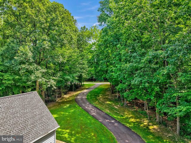 10588 CANTERBERRY RD, Fairfax Station, VA 22039