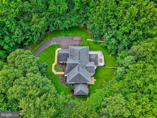 10588 CANTERBERRY RD, Fairfax Station, VA 22039