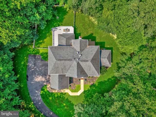 10588 CANTERBERRY RD, Fairfax Station, VA 22039