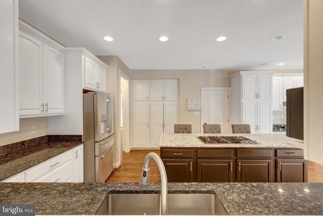 10588 CANTERBERRY RD, Fairfax Station, VA 22039