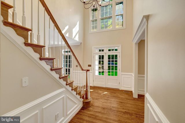 10588 CANTERBERRY RD, Fairfax Station, VA 22039