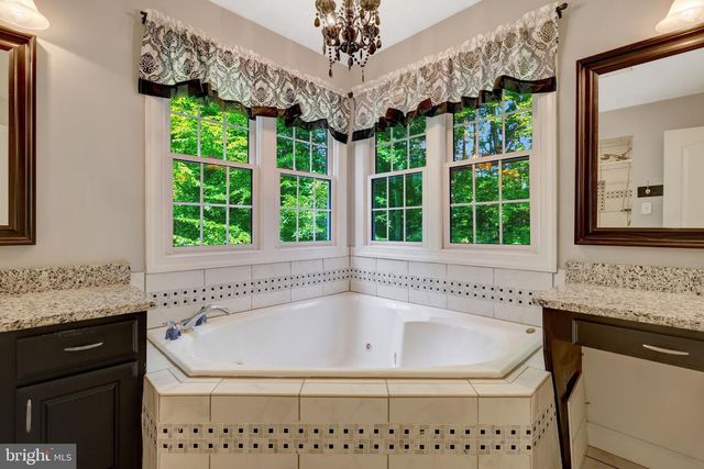 10588 CANTERBERRY RD, Fairfax Station, VA 22039