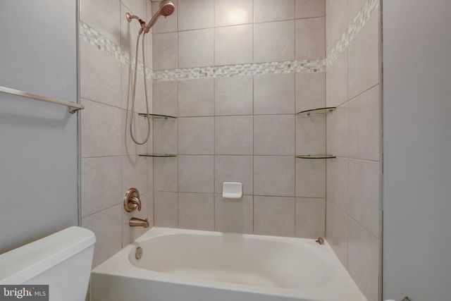 10588 CANTERBERRY RD, Fairfax Station, VA 22039