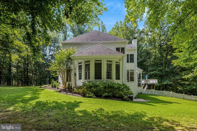 10588 CANTERBERRY RD, Fairfax Station, VA 22039