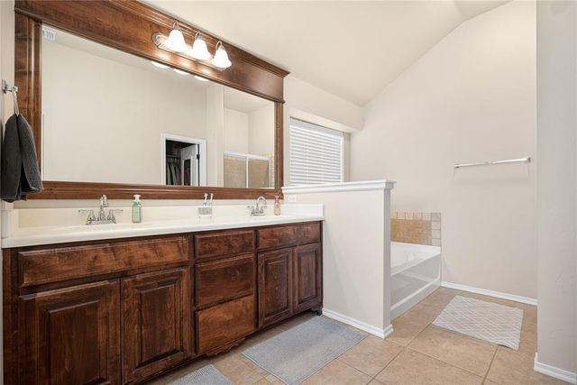 716 Carolyn Ridge Road, Norman, OK 73071