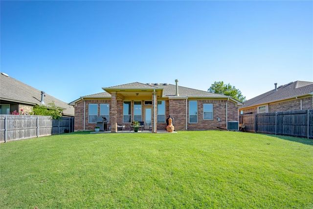 716 Carolyn Ridge Road, Norman, OK 73071