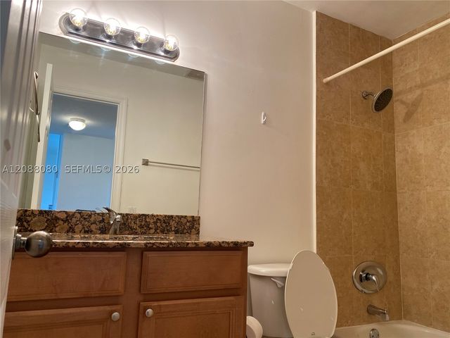 14500 SW 88th Ave 224, Palmetto Bay, FL 33176