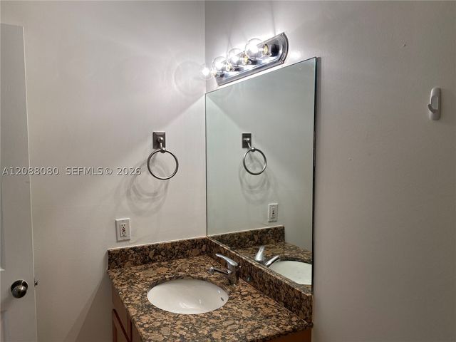 14500 SW 88th Ave 224, Palmetto Bay, FL 33176