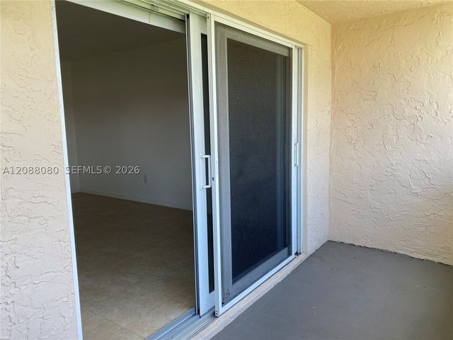 14500 SW 88th Ave 224, Palmetto Bay, FL 33176