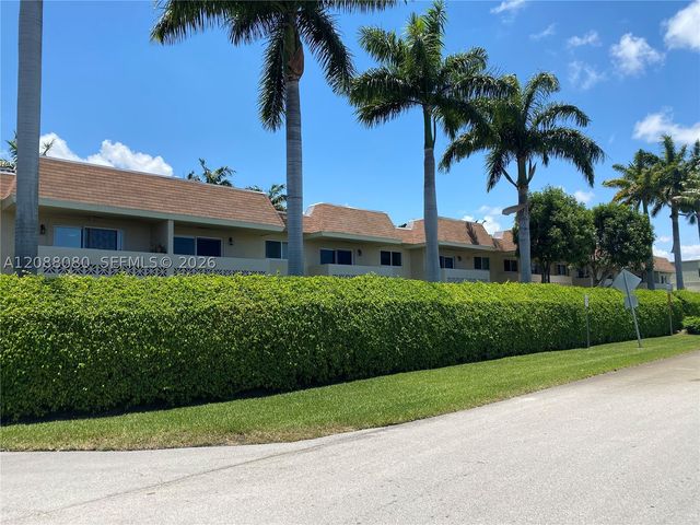 14500 SW 88th Ave 224, Palmetto Bay, FL 33176