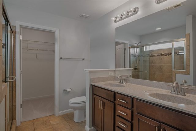 4049 Spicebush Drive, Tipp City, OH 45371