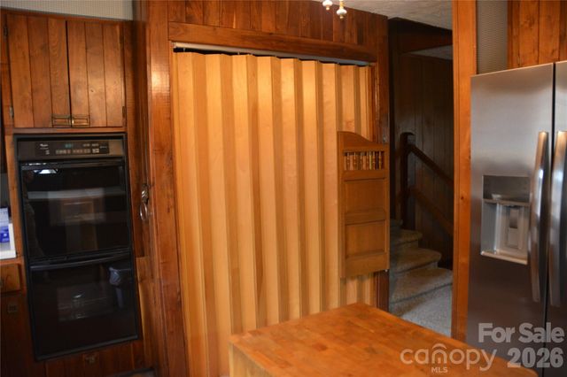 2305 Airport Road, Marion, NC 28752