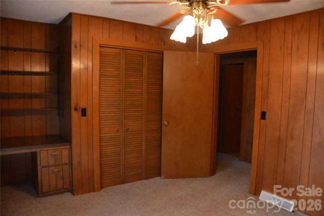 2305 Airport Road, Marion, NC 28752