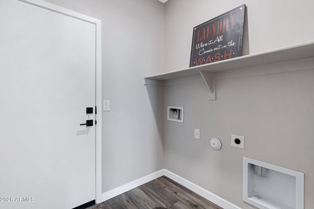 11513 W ARRON Drive, Youngtown, AZ 85363