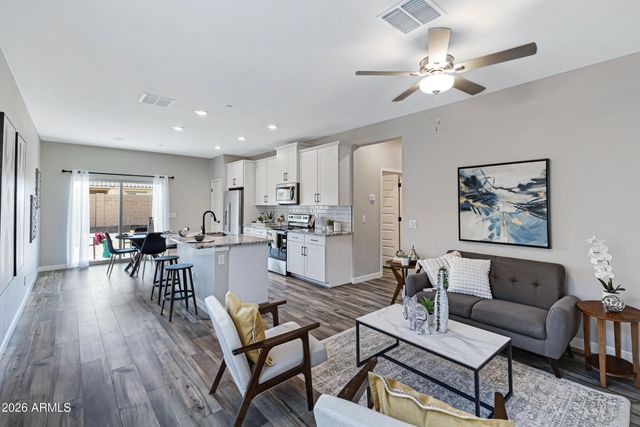 11513 W ARRON Drive, Youngtown, AZ 85363