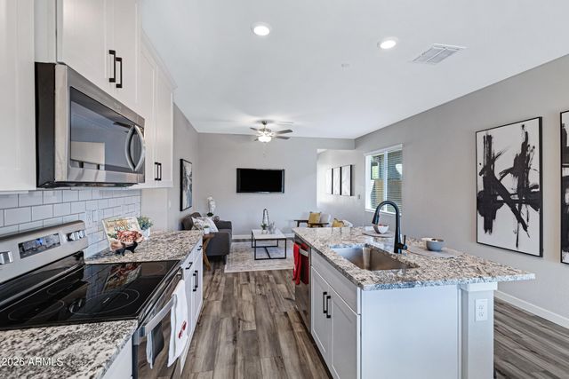 11513 W ARRON Drive, Youngtown, AZ 85363