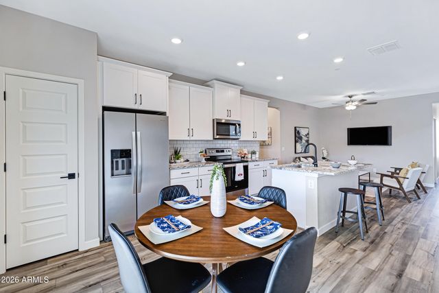 11513 W ARRON Drive, Youngtown, AZ 85363