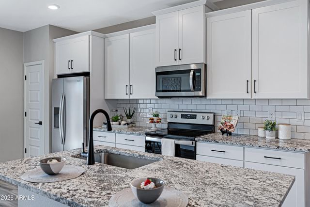 11513 W ARRON Drive, Youngtown, AZ 85363