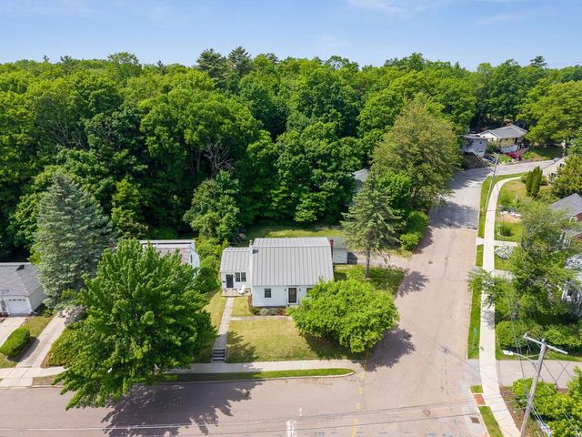 138 Village Green, Burlington, VT 05401