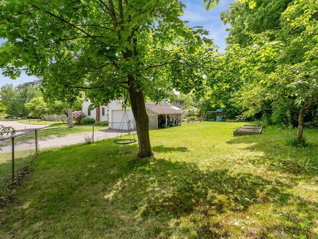 138 Village Green, Burlington, VT 05401