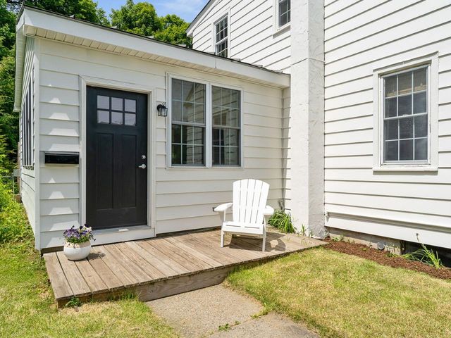 138 Village Green, Burlington, VT 05401