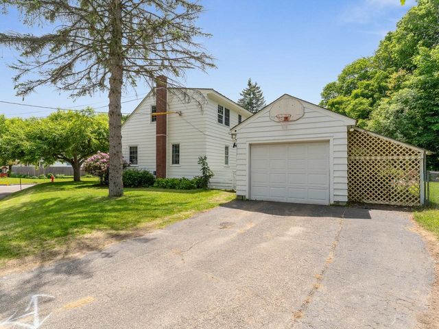 138 Village Green, Burlington, VT 05401