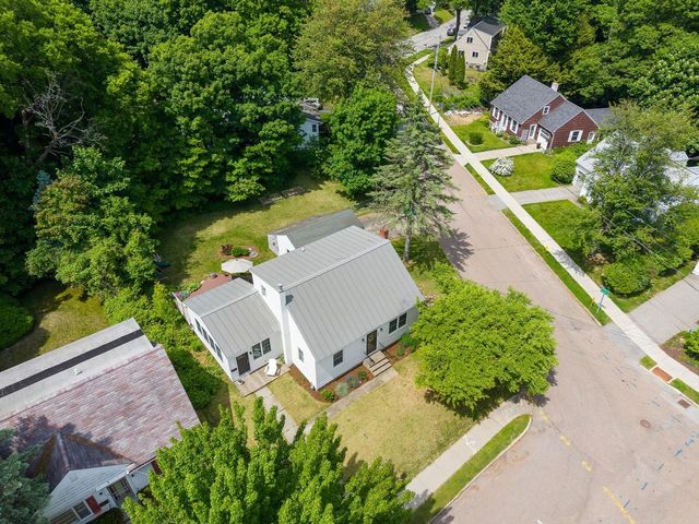 138 Village Green, Burlington, VT 05401