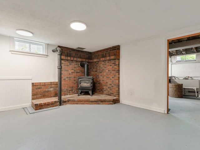 138 Village Green, Burlington, VT 05401