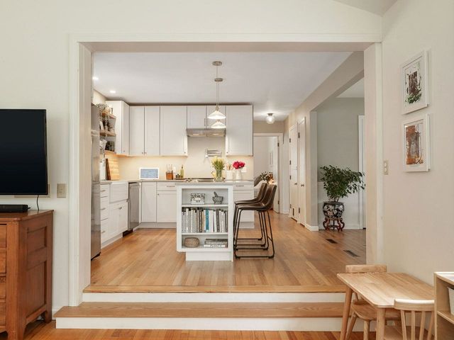 138 Village Green, Burlington, VT 05401