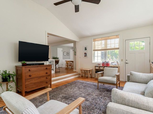138 Village Green, Burlington, VT 05401