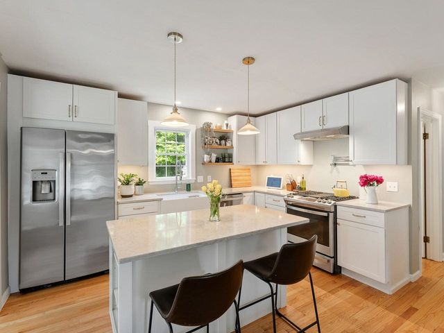 138 Village Green, Burlington, VT 05401
