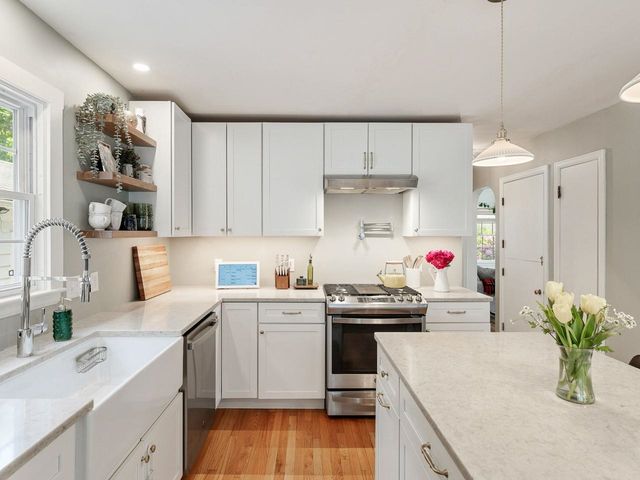 138 Village Green, Burlington, VT 05401