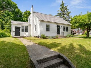 138 Village Green, Burlington, VT 05401