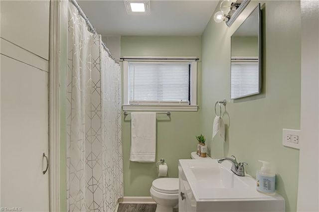 3924 Vest Mill Road, Winston-salem, NC 27103