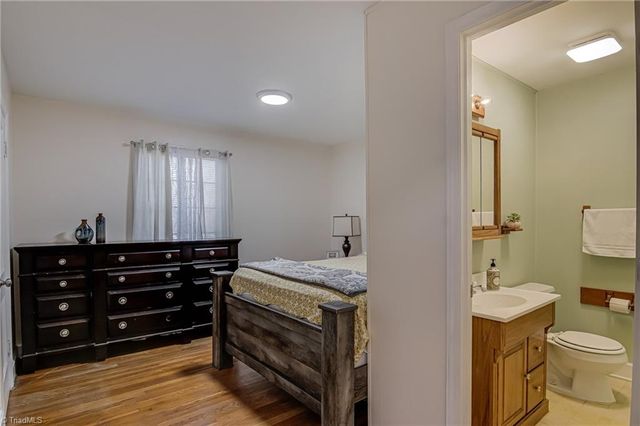 3924 Vest Mill Road, Winston-salem, NC 27103