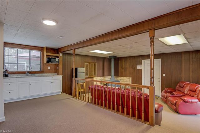 3924 Vest Mill Road, Winston-salem, NC 27103