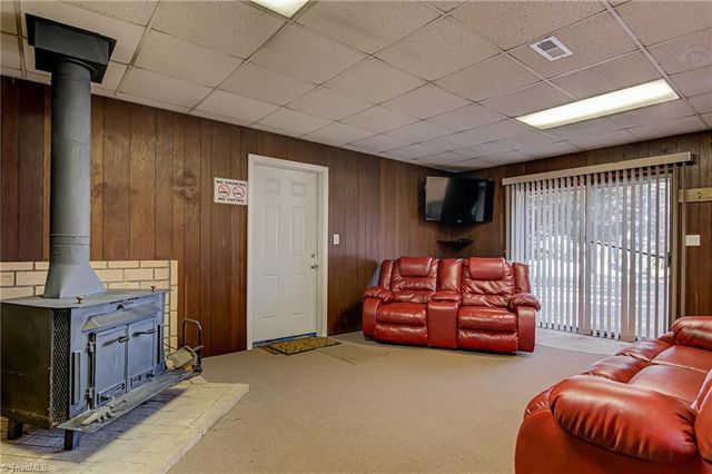 3924 Vest Mill Road, Winston-salem, NC 27103