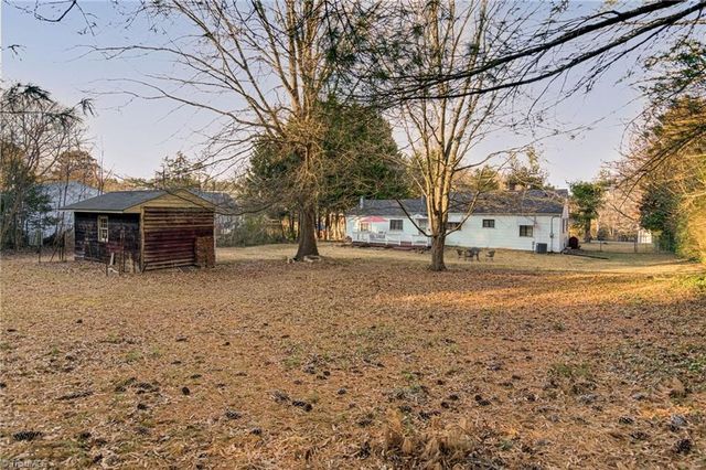 3924 Vest Mill Road, Winston-salem, NC 27103