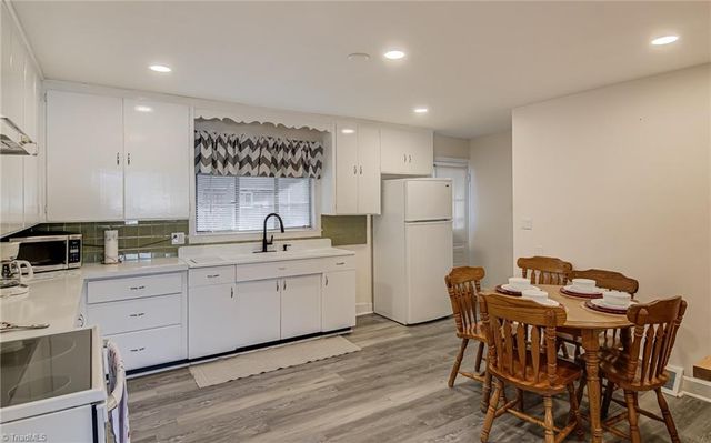 3924 Vest Mill Road, Winston-salem, NC 27103