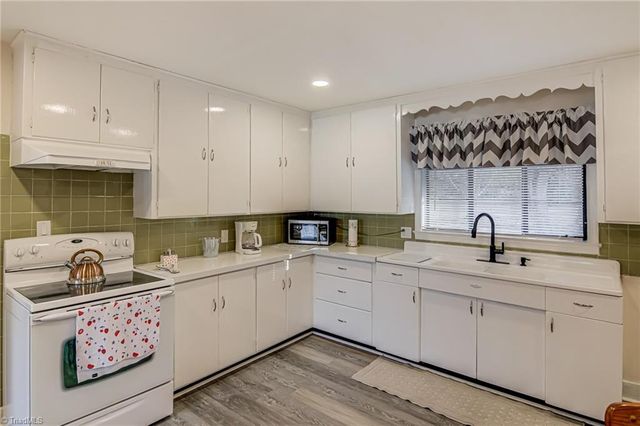 3924 Vest Mill Road, Winston-salem, NC 27103