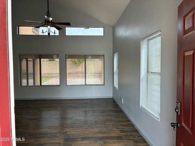 25550 W PIONEER Street, Buckeye, AZ 85326