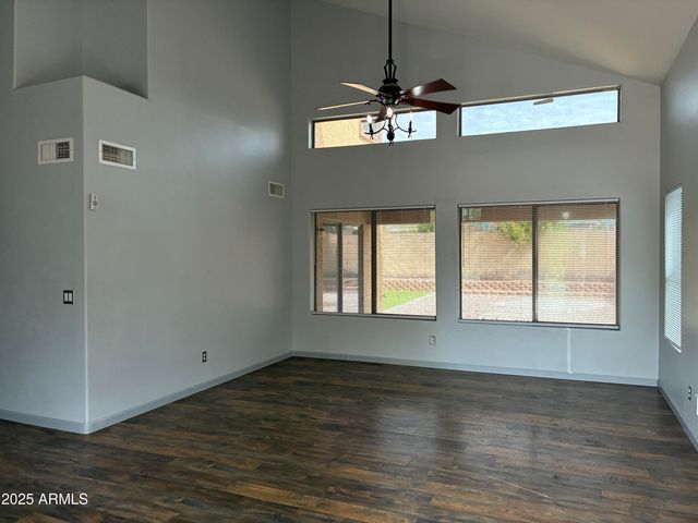25550 W PIONEER Street, Buckeye, AZ 85326