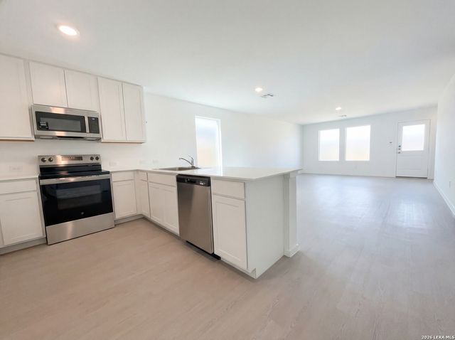 320 Pacific Waters, Seguin, TX 78155